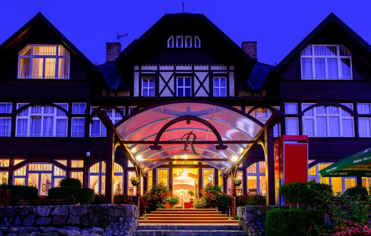 Hotel Rezydencja คาร์ปัตซ์ ภายนอก รูปภาพ