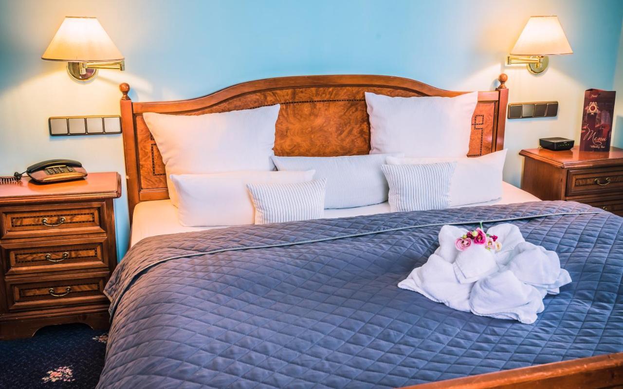 Hotel Rezydencja คาร์ปัตซ์ ภายนอก รูปภาพ